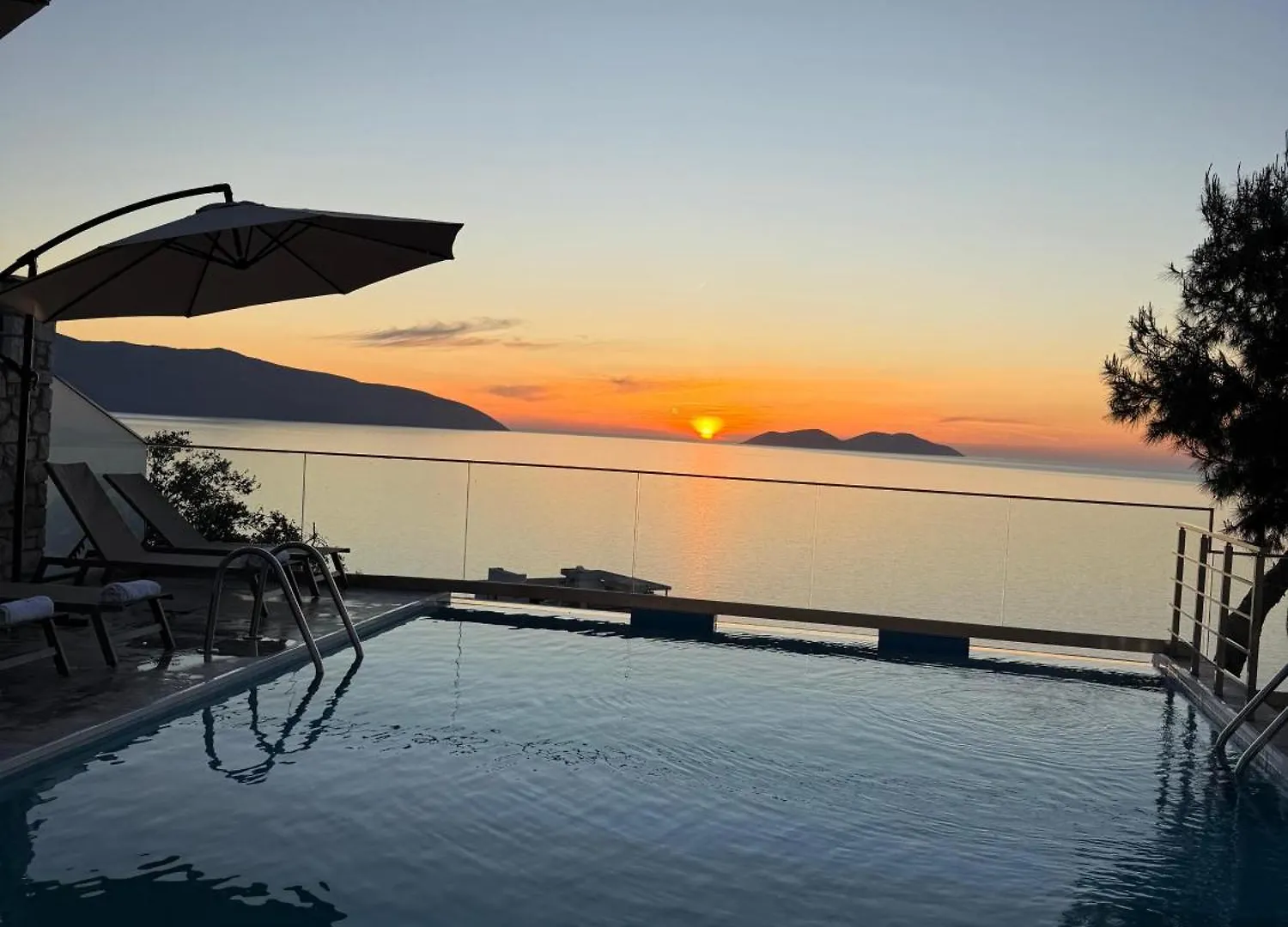 Vila Dena Vlorë